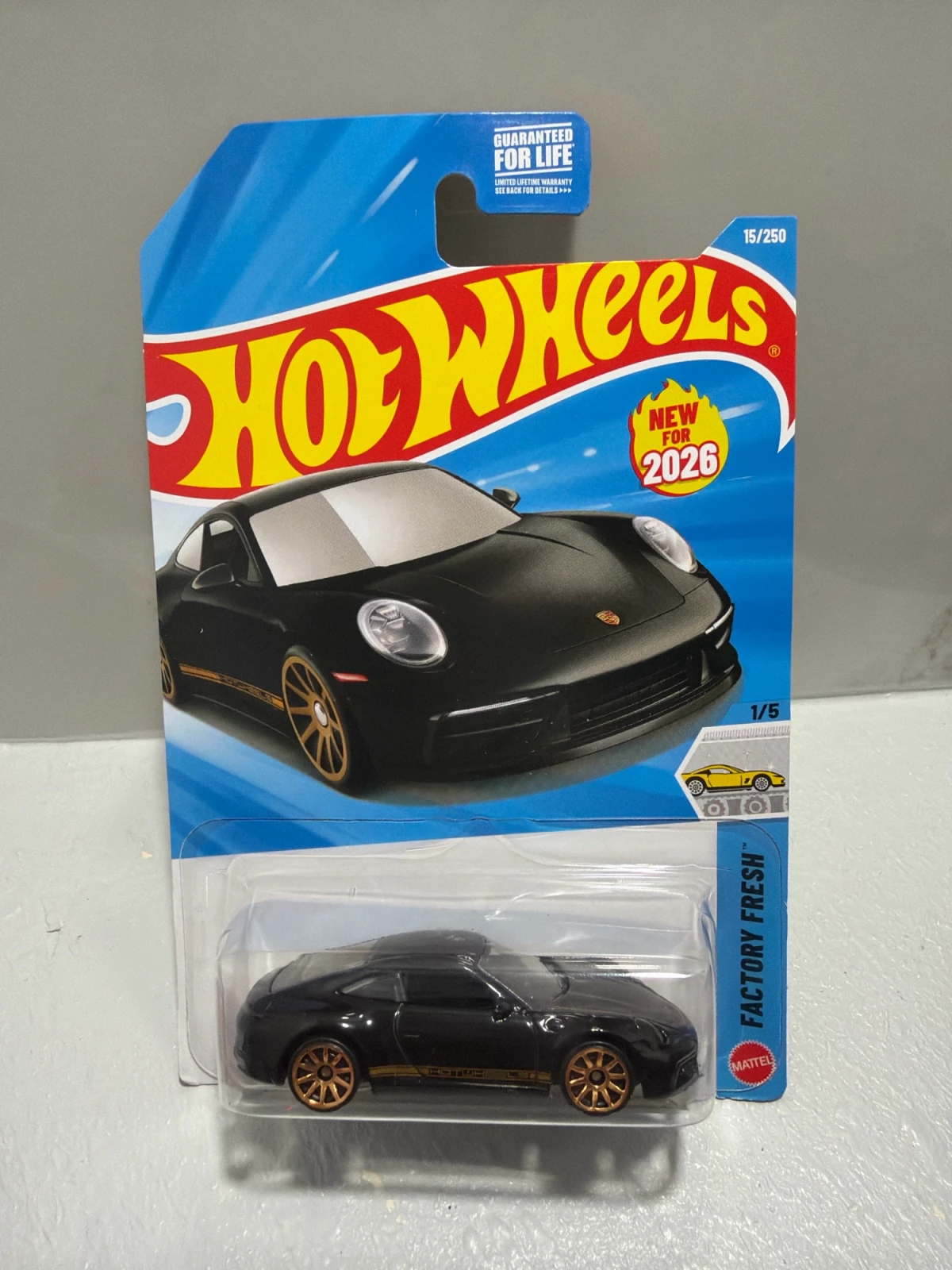 2026 Porsche 911 Carrera T Black: Long (US): Image 2