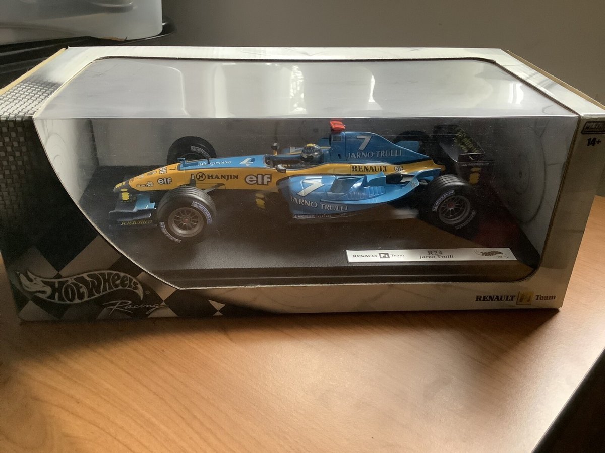2004 Renault R24 (Jarno Trulli) Blue: Image 2