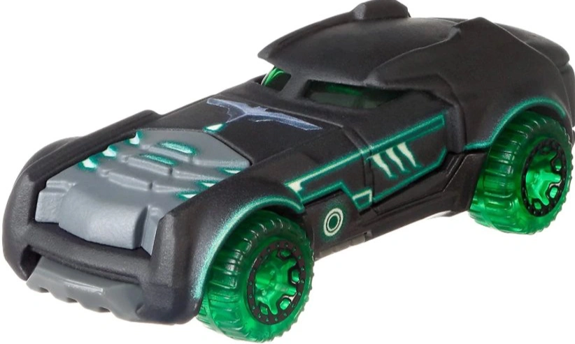 2018 Armored Batman Black: Image 3