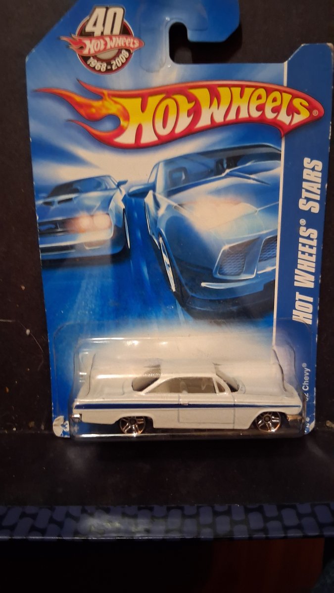 2008 62 Chevy White: Long (US): Image 2