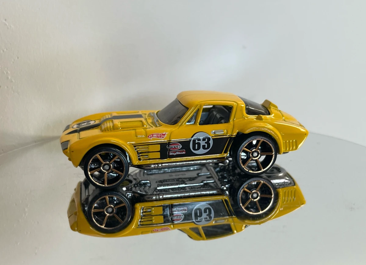 2010 Corvette Grand Sport Yellow: No Package: Image 3