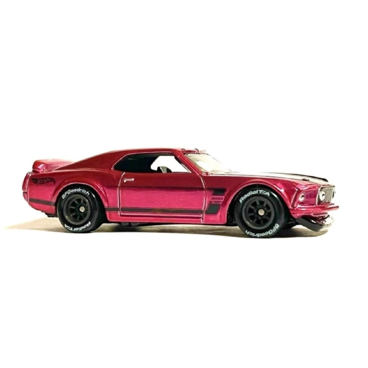 2026 69 Ford Mustang Boss 302 Pink: Image 4