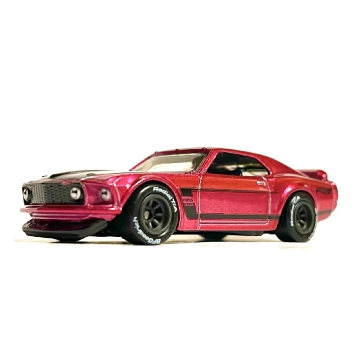 2026 69 Ford Mustang Boss 302 Pink: Image 2