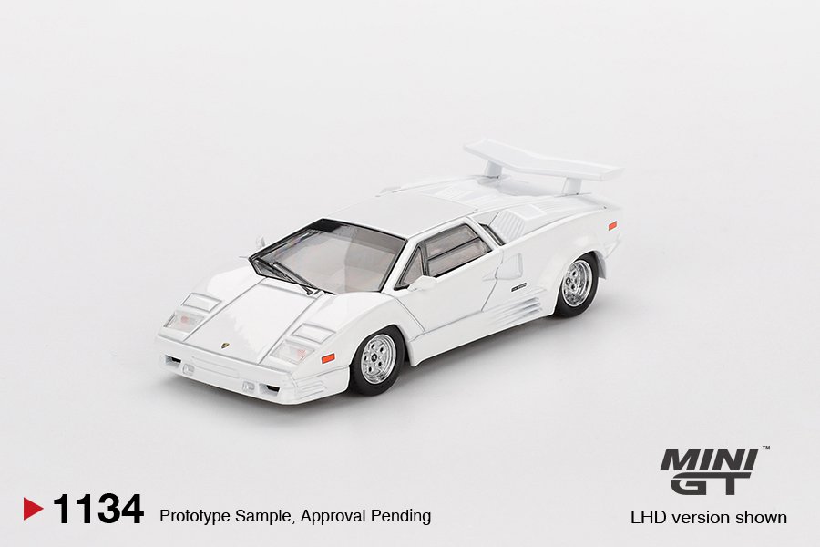 2026 Lamborghini Countach 25th Anniversary White: Image 3