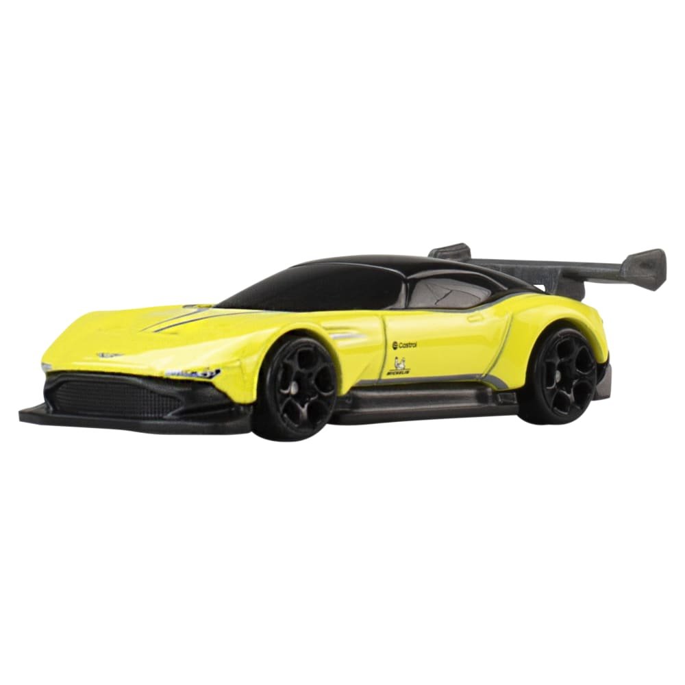 2026 Aston Martin Vulcan Yellow: Image 2