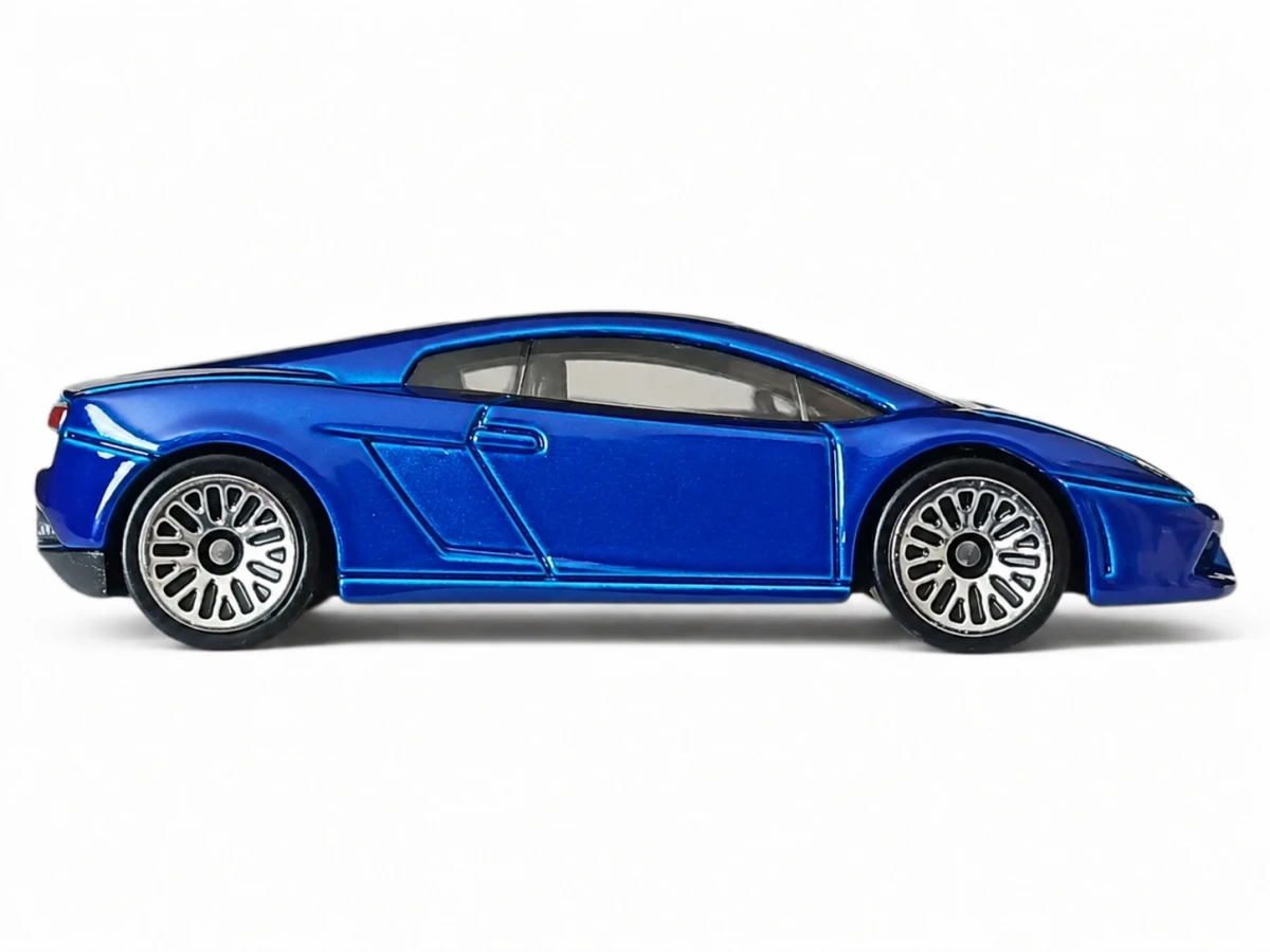 2026 Lamborghini Gallardo LP 560-4 Blue: No Package: Image 2