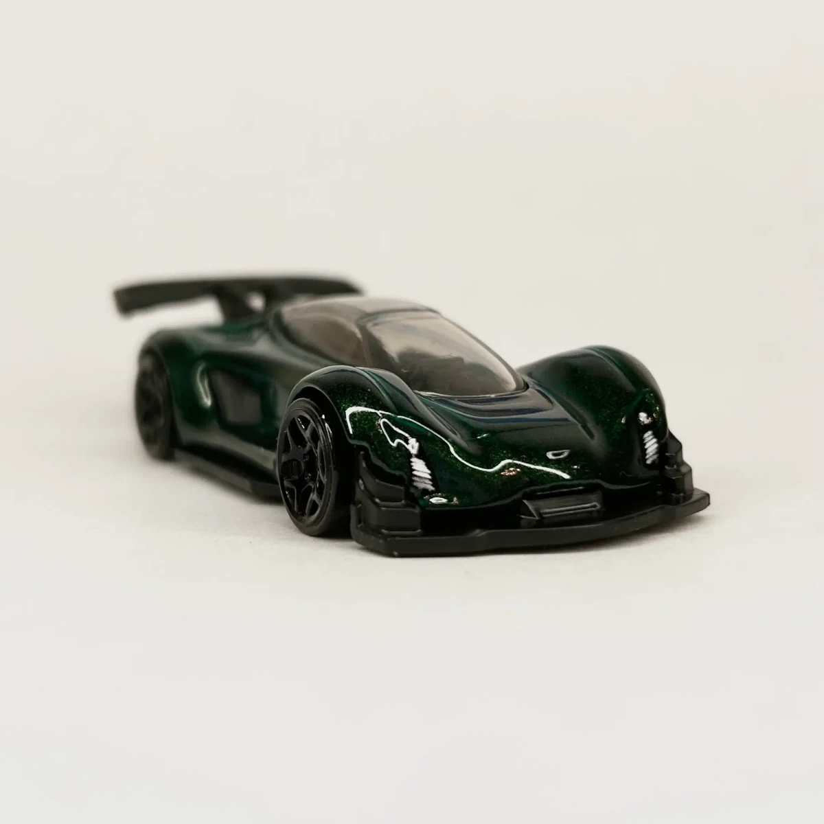 2026 Czinger 21C Green: No Package: Image 3