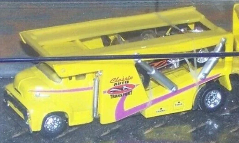 Hot Wheels 56 Ford C.O.E.