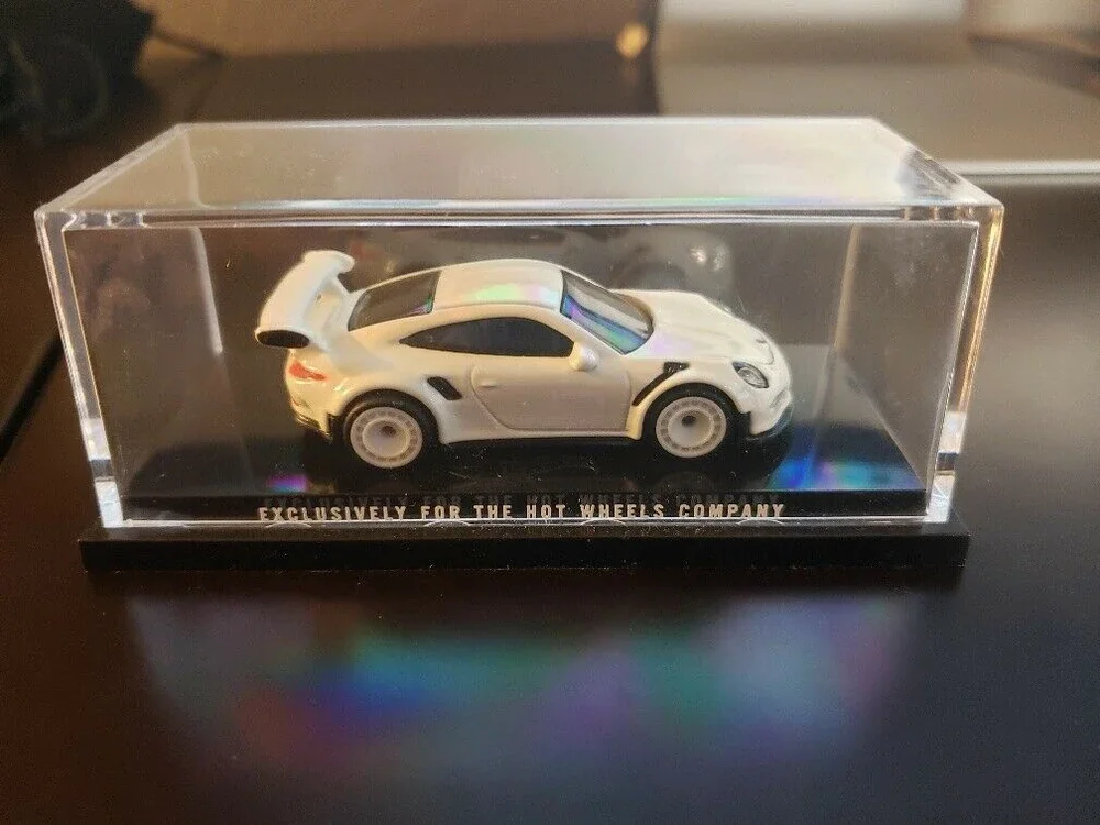 Hot Wheels Porsche 911 GT3 RS