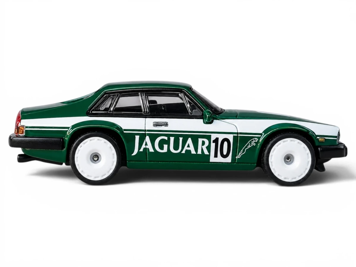 2026 Jaguar XJS Green: No Package: Image 6