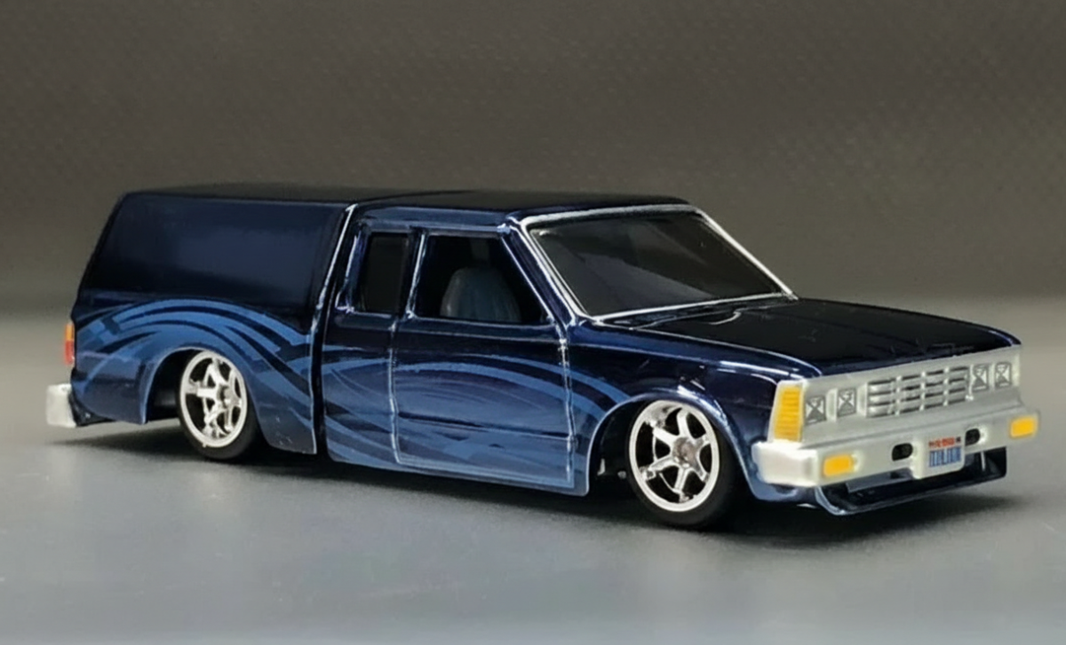 Hot Wheels 1986 Nissan 720 King Cab