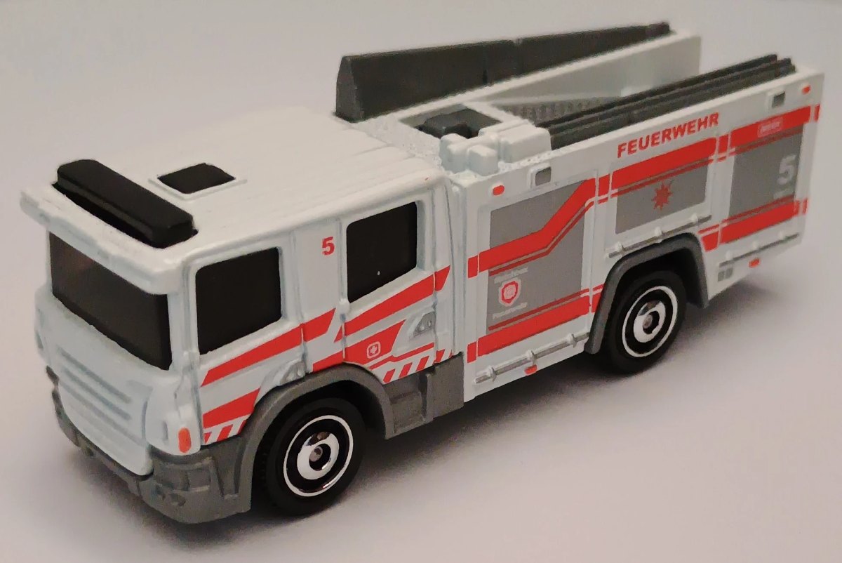 Hot Wheels Scania P 360 Fire Engine
