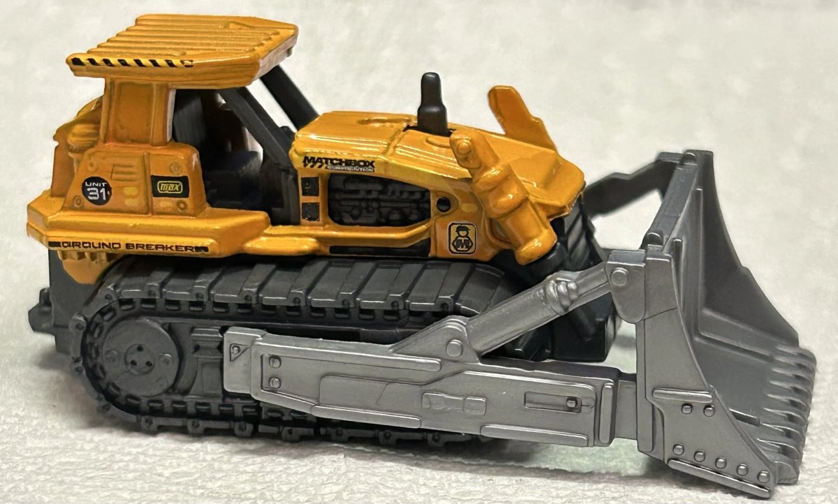 Hot Wheels Ground Breaker