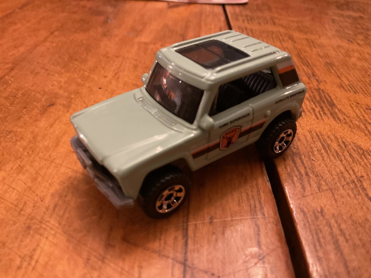 Hot Wheels MBX Field Car