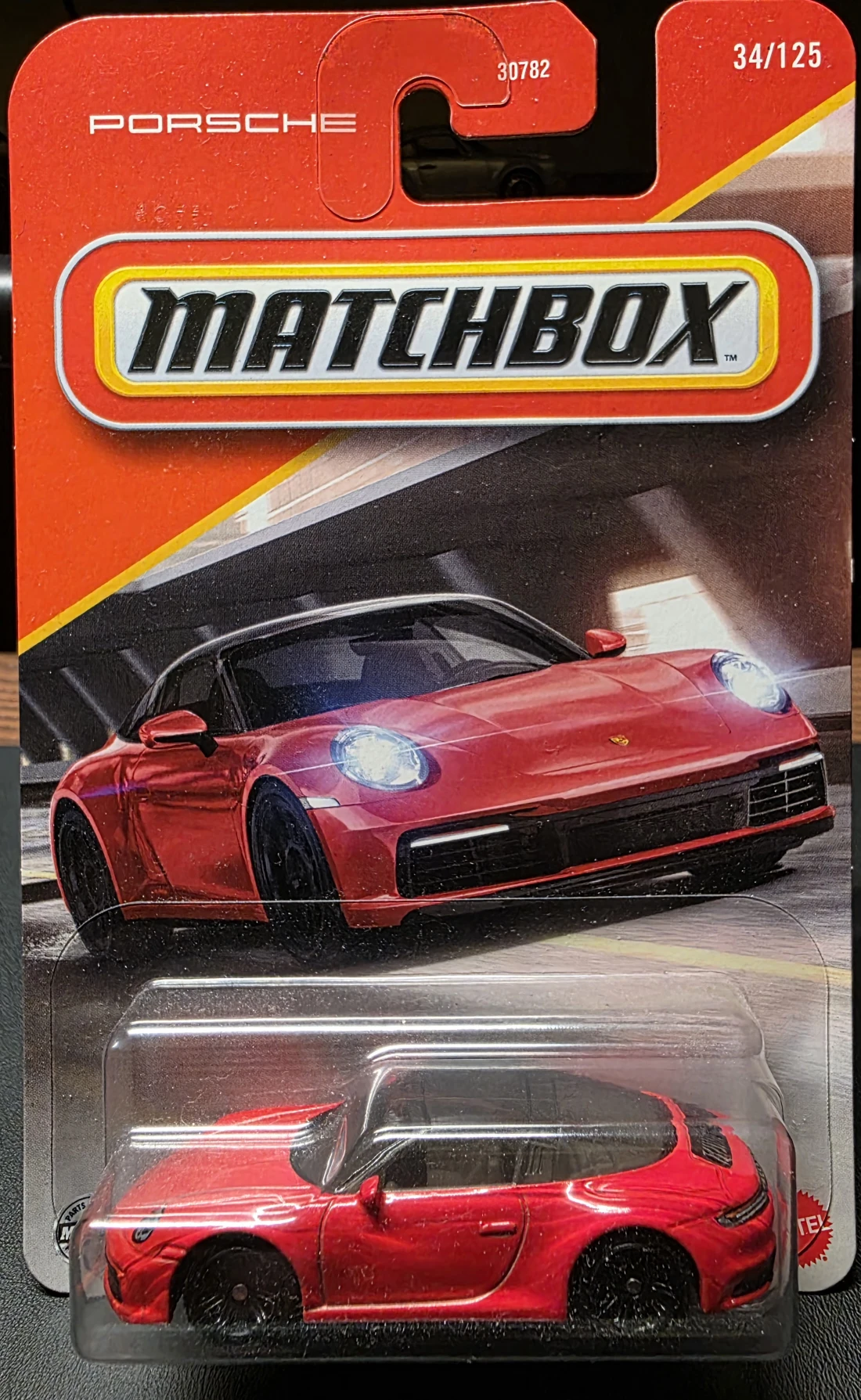 2025 Porsche 911 Targa Red: Long Card: Image 2
