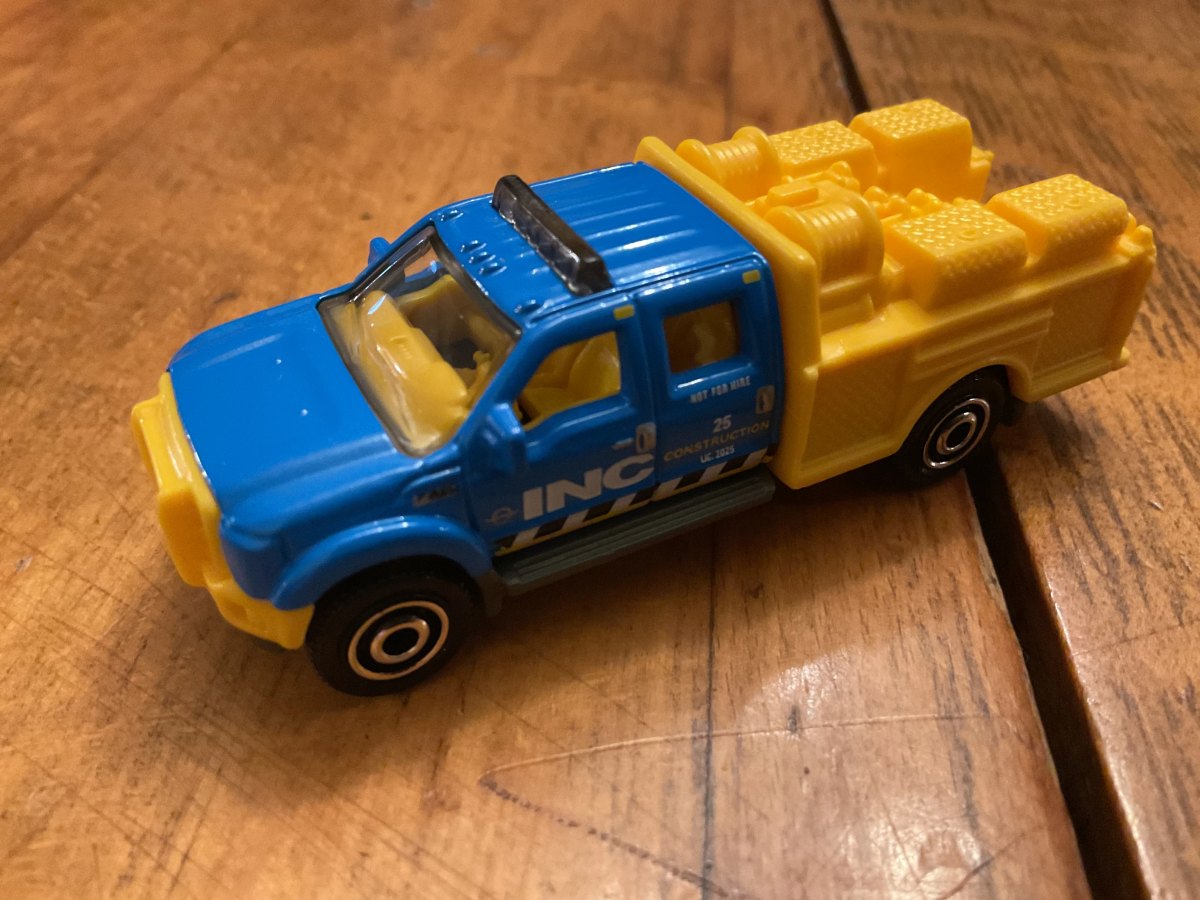 Hot Wheels Ford F-550 Super Duty