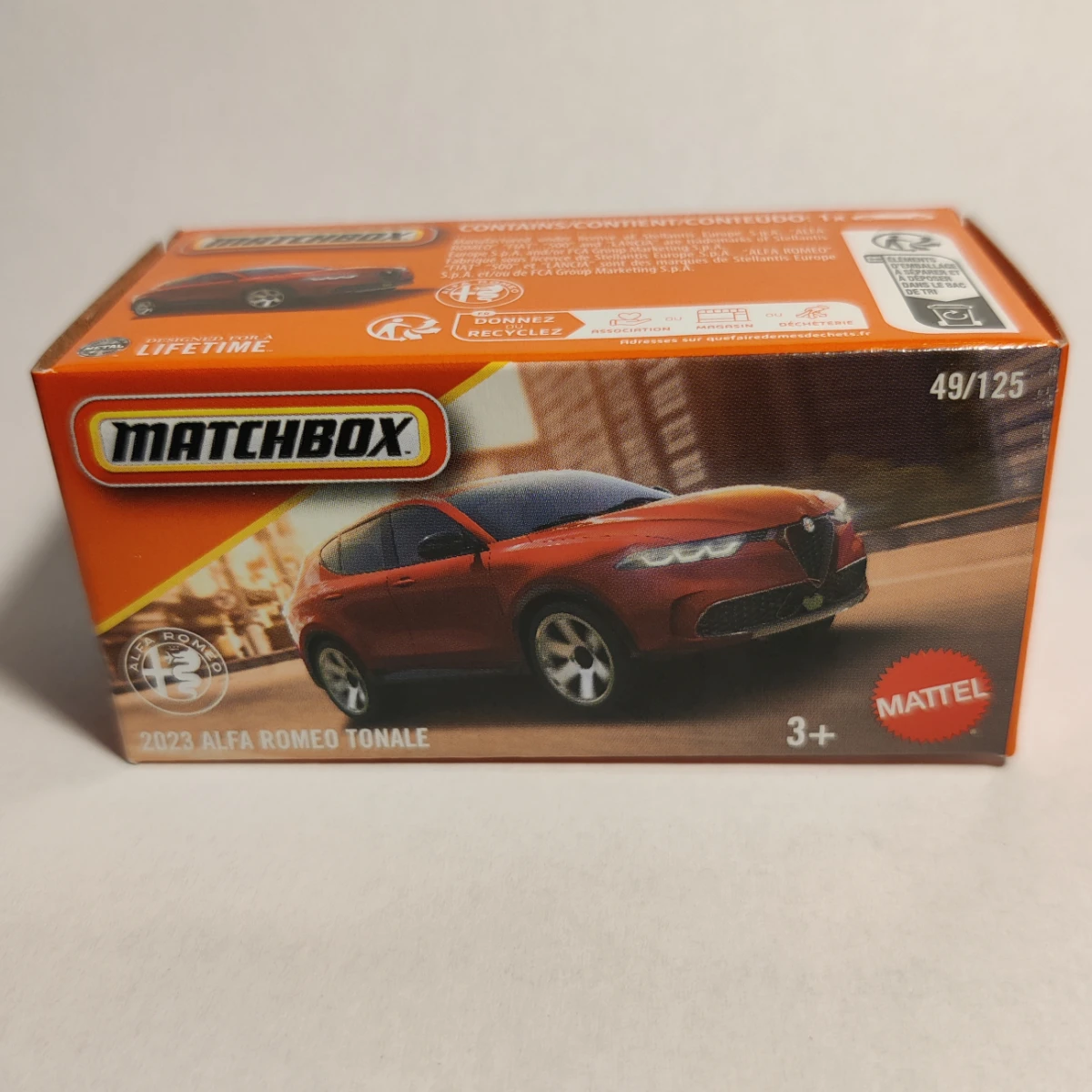 2025 2023 Alfa Romeo Tonale Red: Box: Image 3