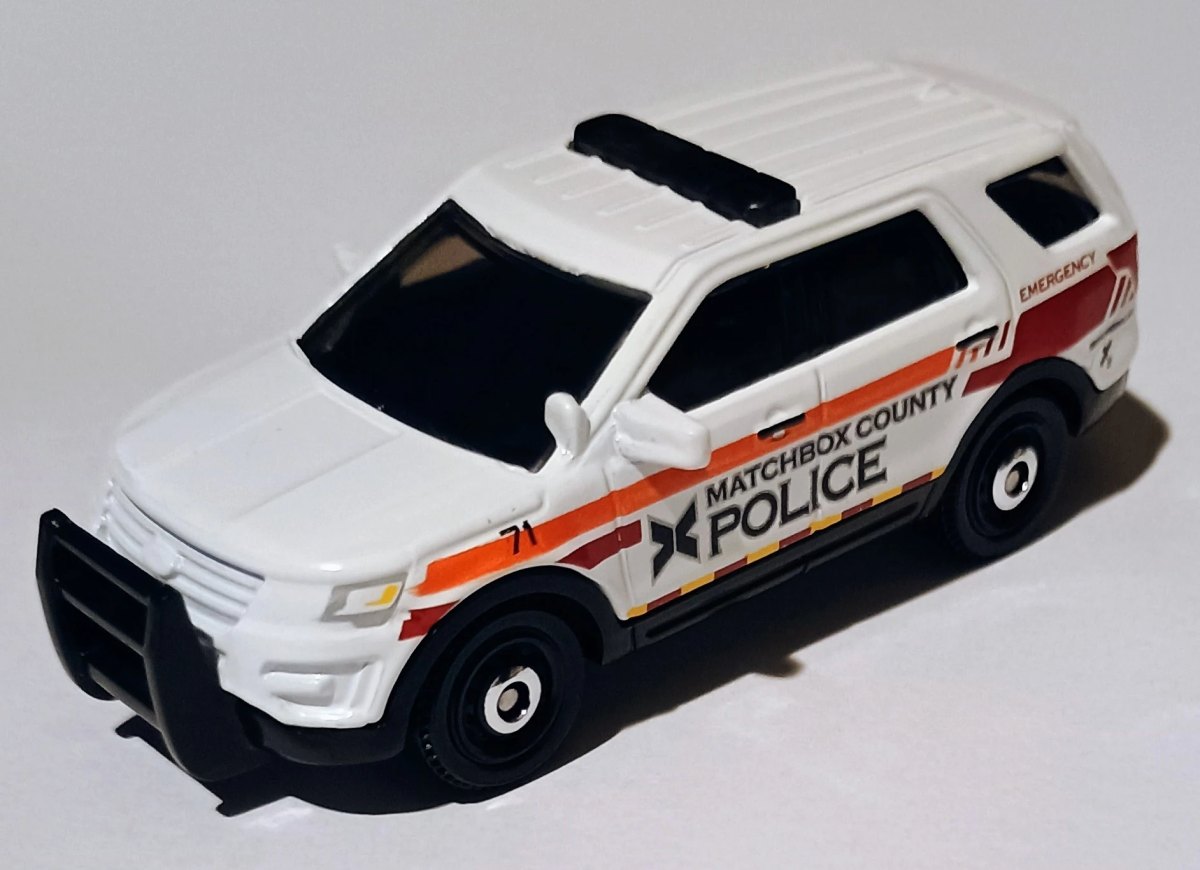 Hot Wheels 2016 Ford Interceptor Utility