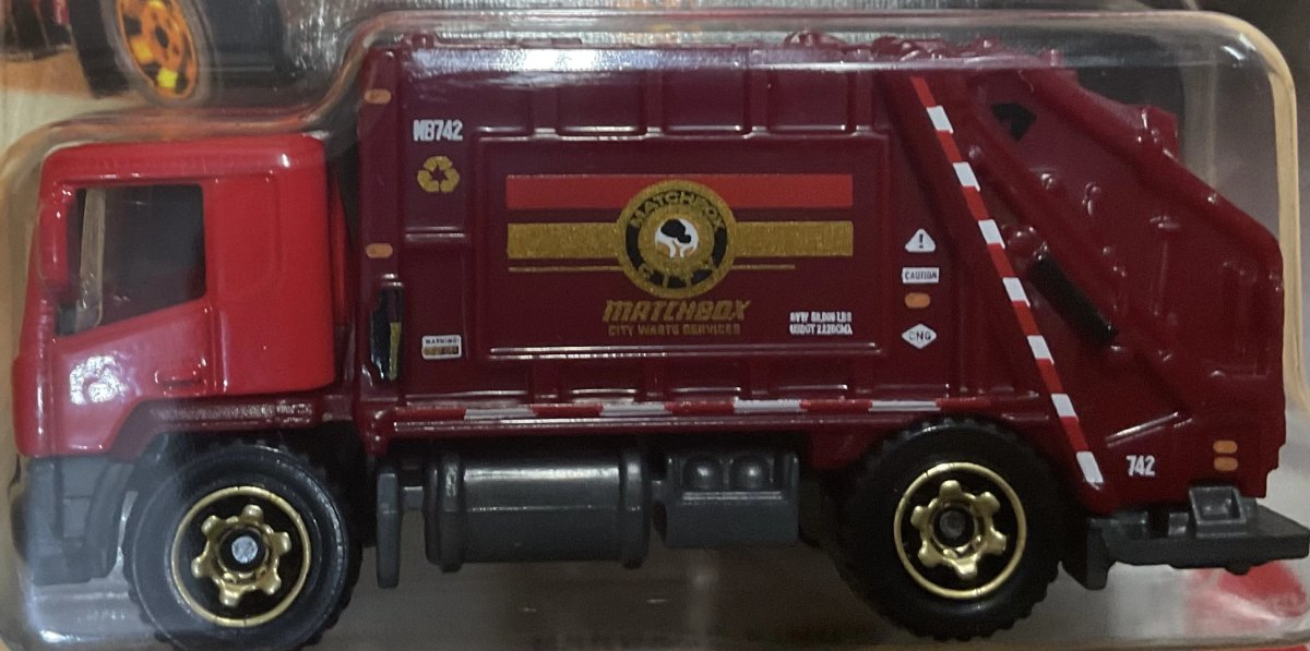 Hot Wheels Garbage Truck (2008)