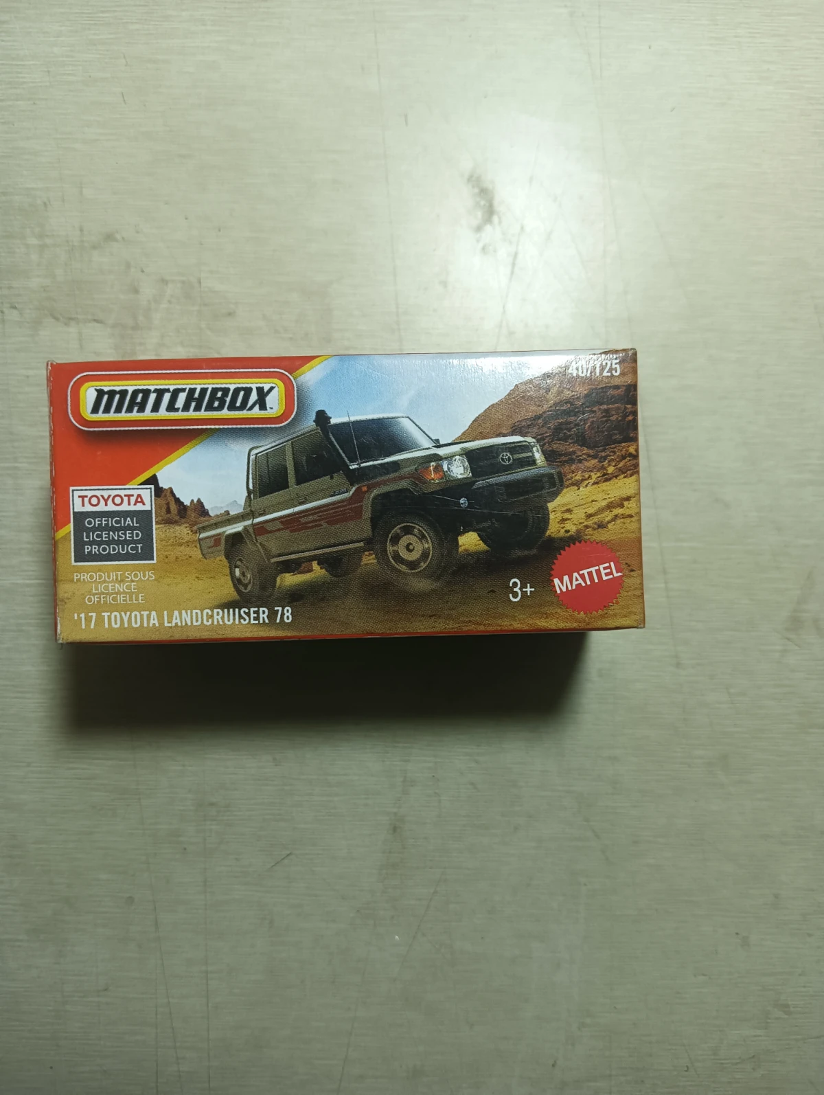 2025 17 Toyota Land Cruiser 78 Beige: Box: Image 2