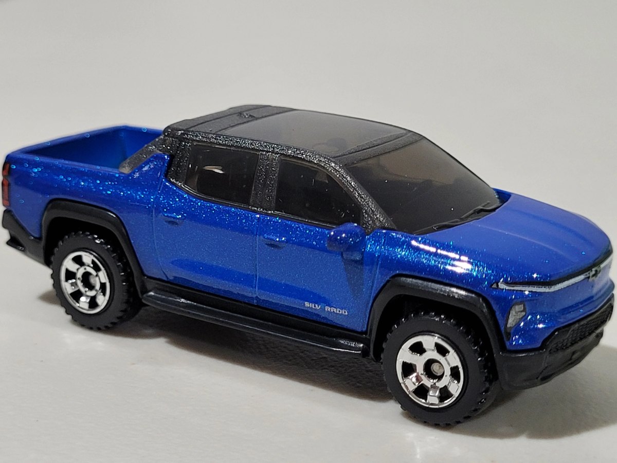 Hot Wheels 2024 Chevy Silverado EV