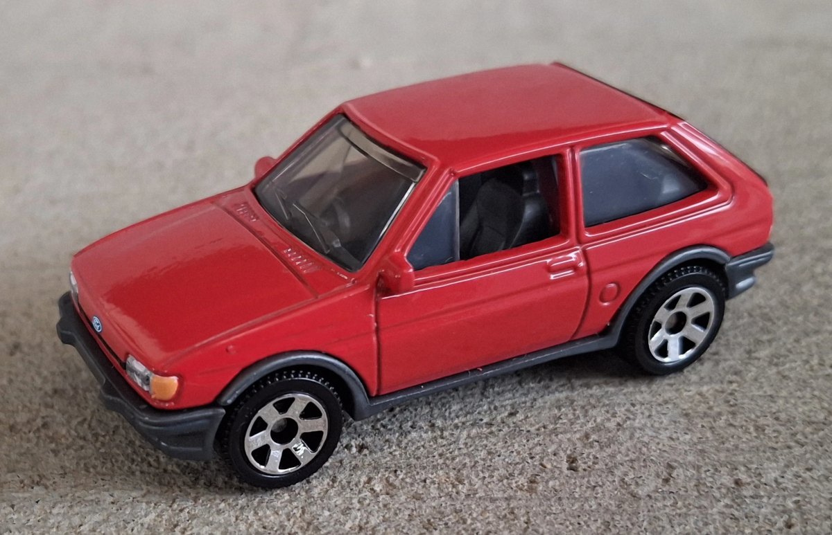 Hot Wheels 1983 Ford Fiesta MK2