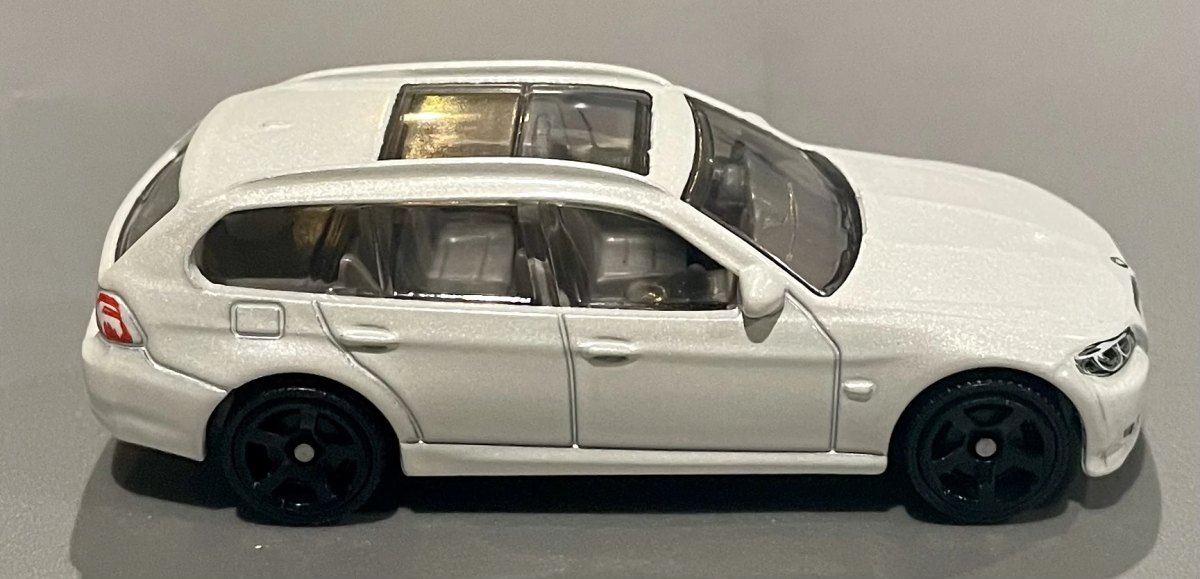 Hot Wheels 2012 BMW 3 Series Touring
