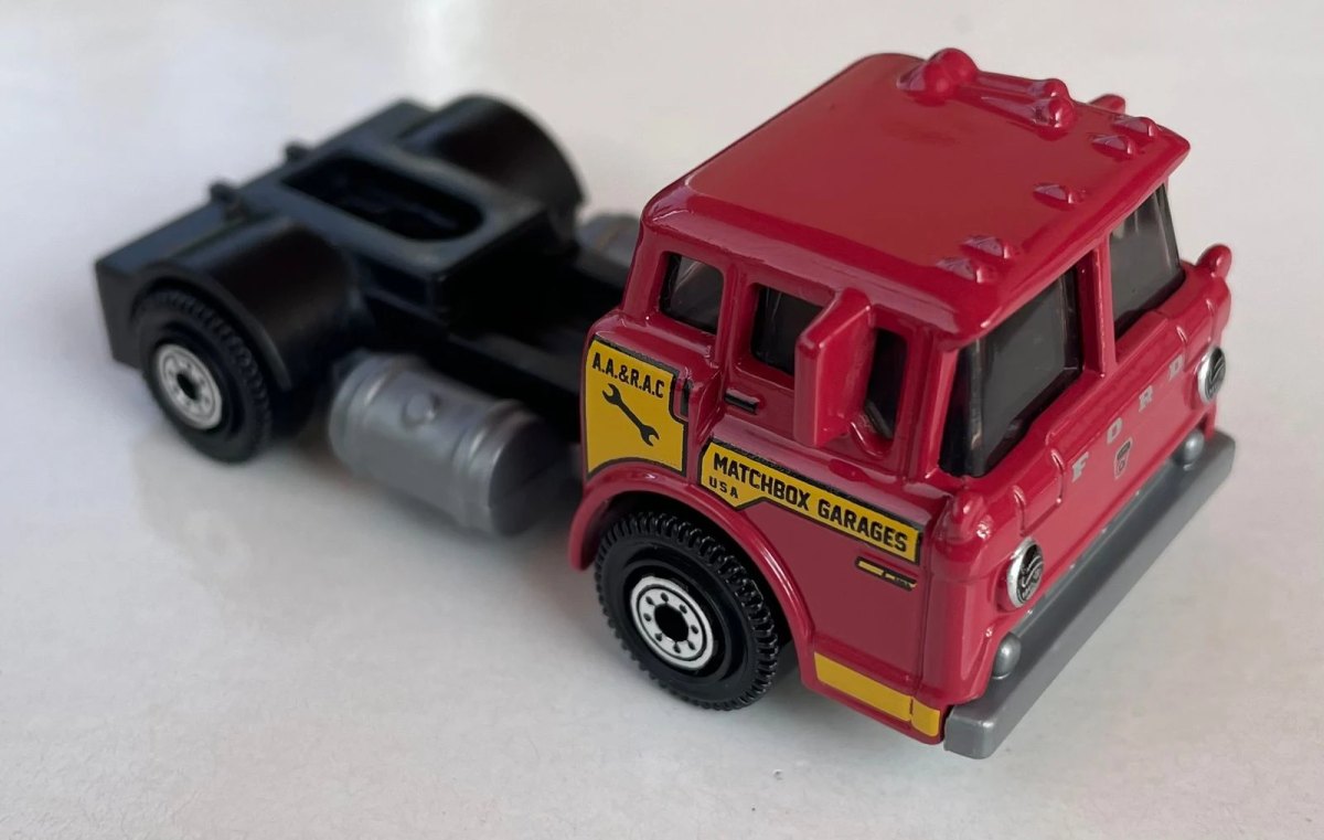 Hot Wheels 1965 Ford C900