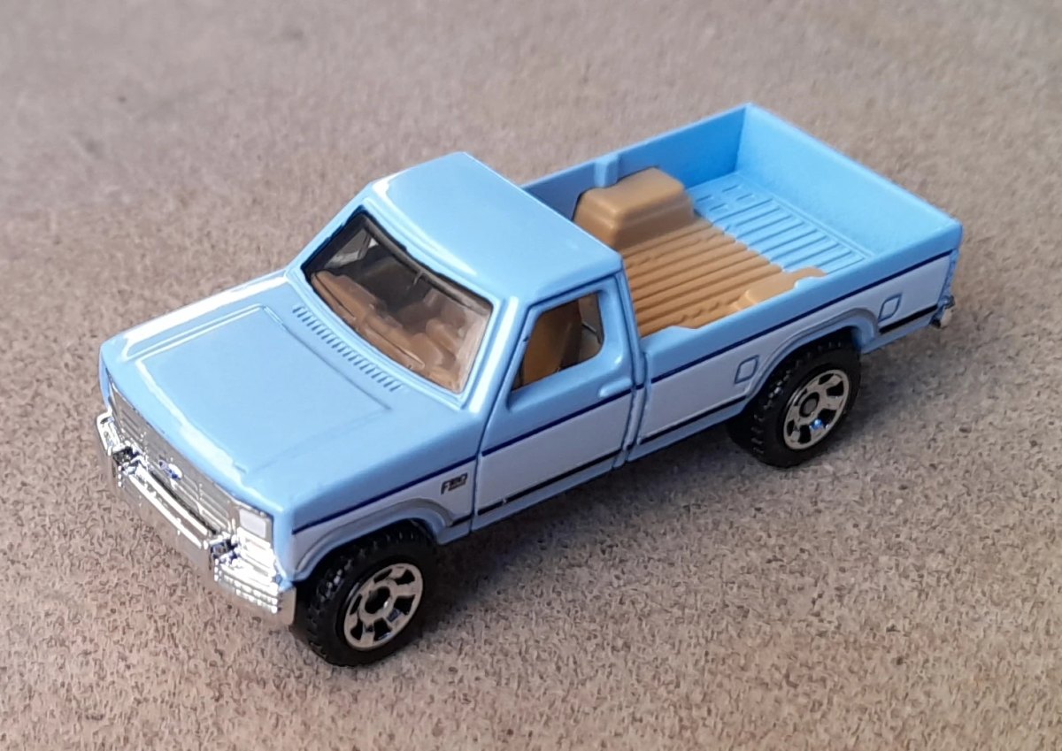 Hot Wheels 86 Ford F150 Truck