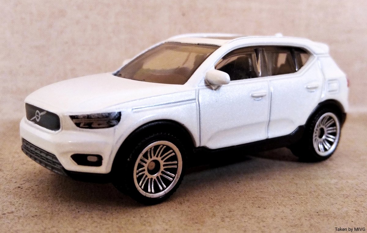 Hot Wheels Volvo XC40