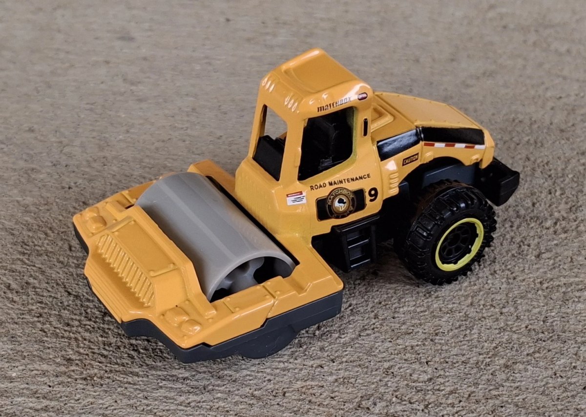 Hot Wheels Road Roller