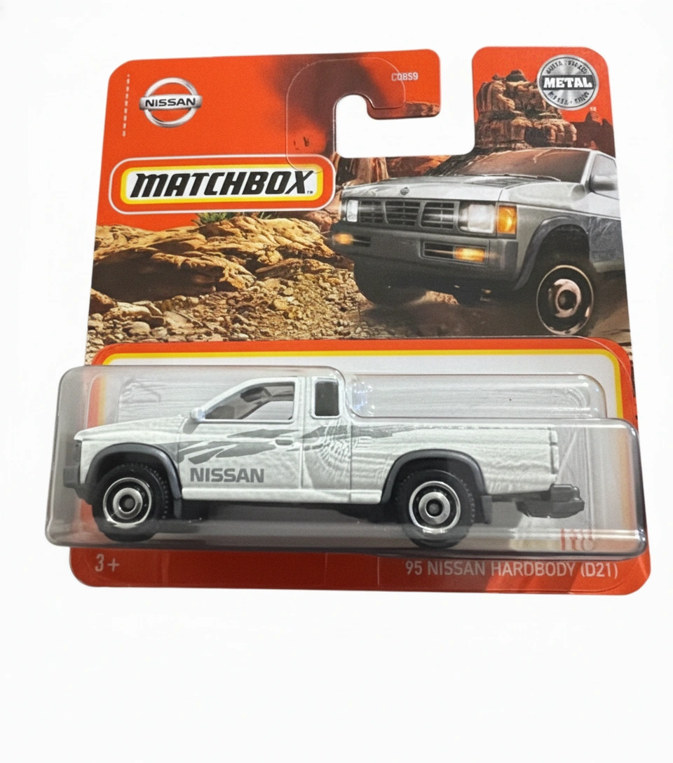 2022 95 Nissan Hardbody (D21) White: Short Card: Image 3