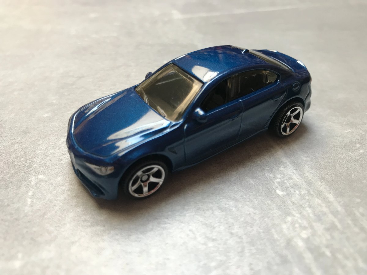 Hot Wheels 2016 Alfa Romeo Giulia