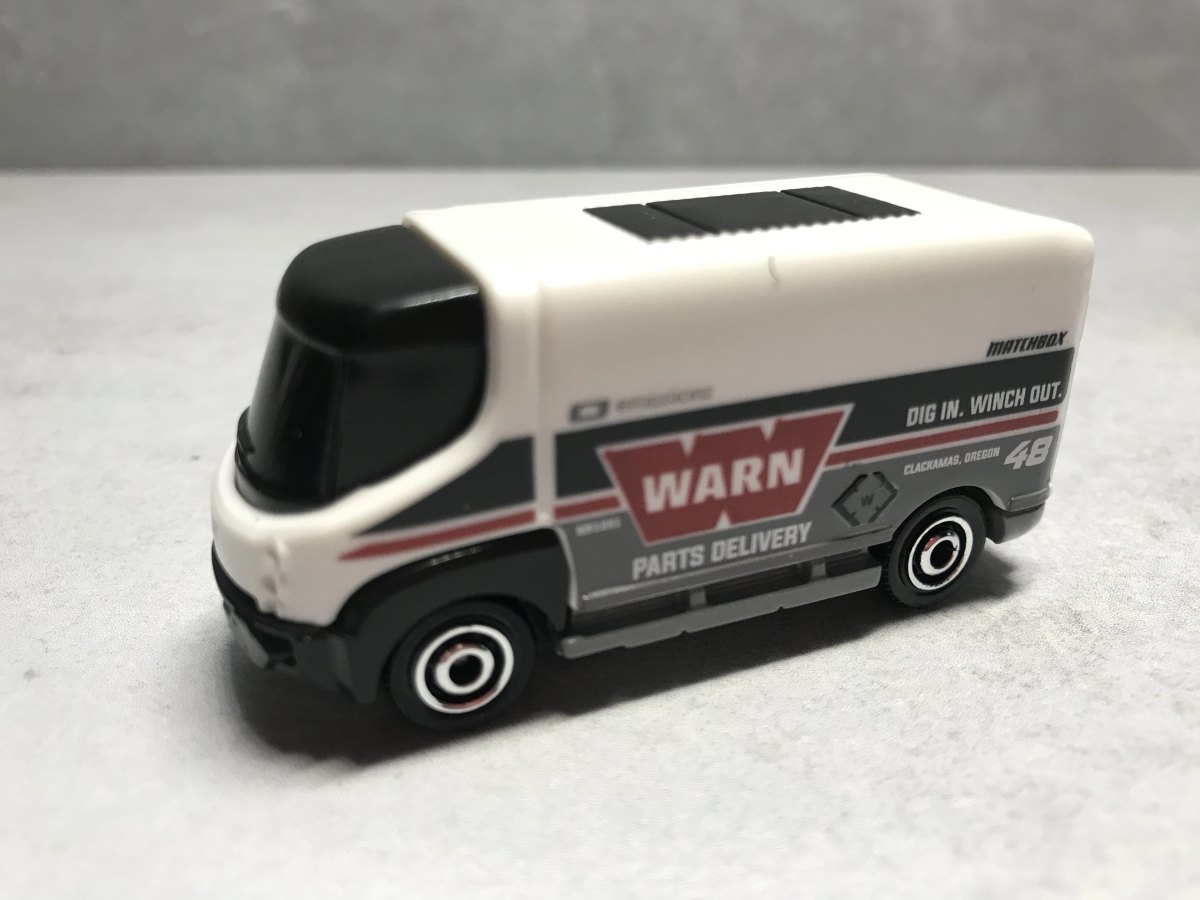 Hot Wheels 09 International eStar