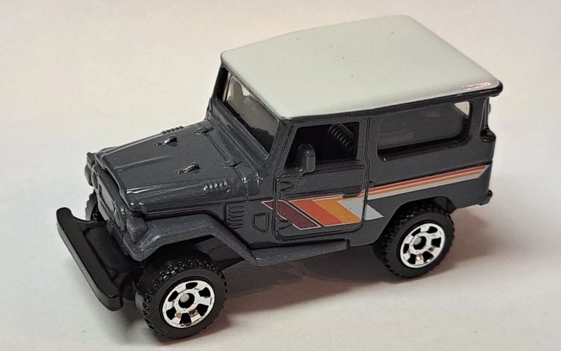 Hot Wheels Toyota Land Cruiser FJ40