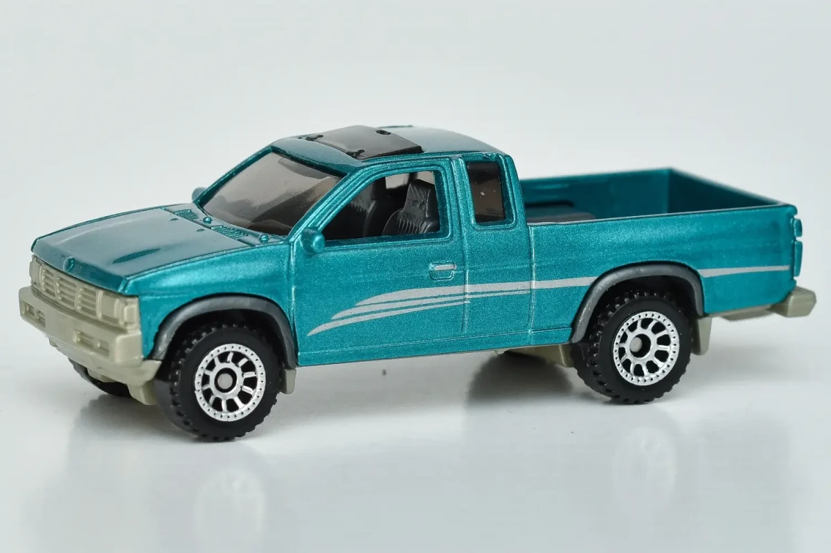 2021 95 Nissan Hardbody (D21) Teal: No Package: Image 2