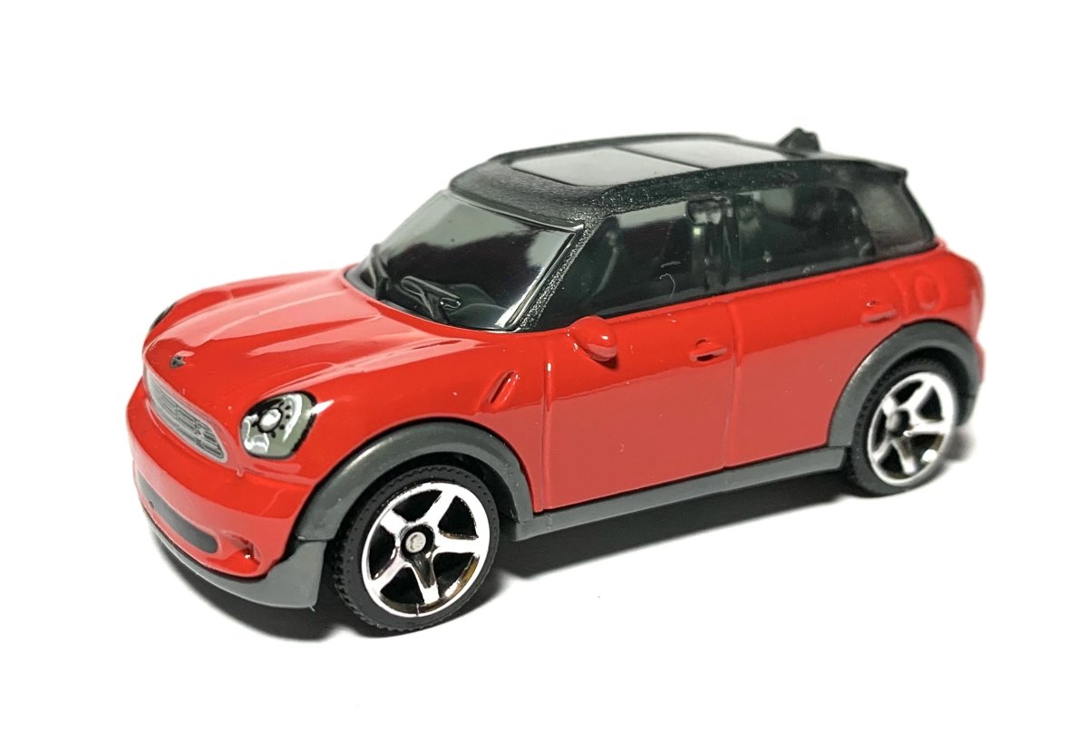 Hot Wheels 2011 MINI Countryman