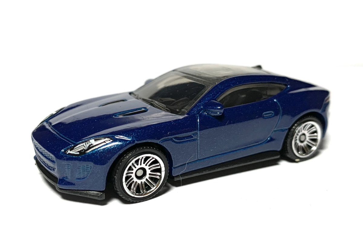 Hot Wheels 2015 Jaguar F-Type Coupe