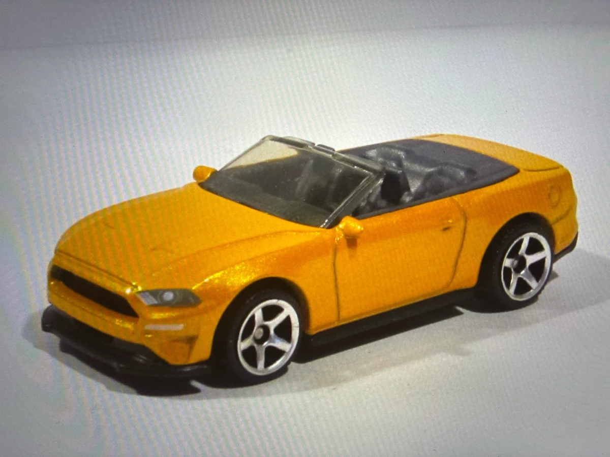 2019 2018 Ford Mustang Convertible Orange: No Package: Image 3