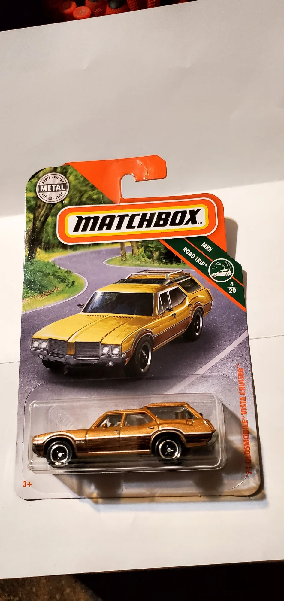 Hot Wheels 71 Oldsmobile Vista Cruiser