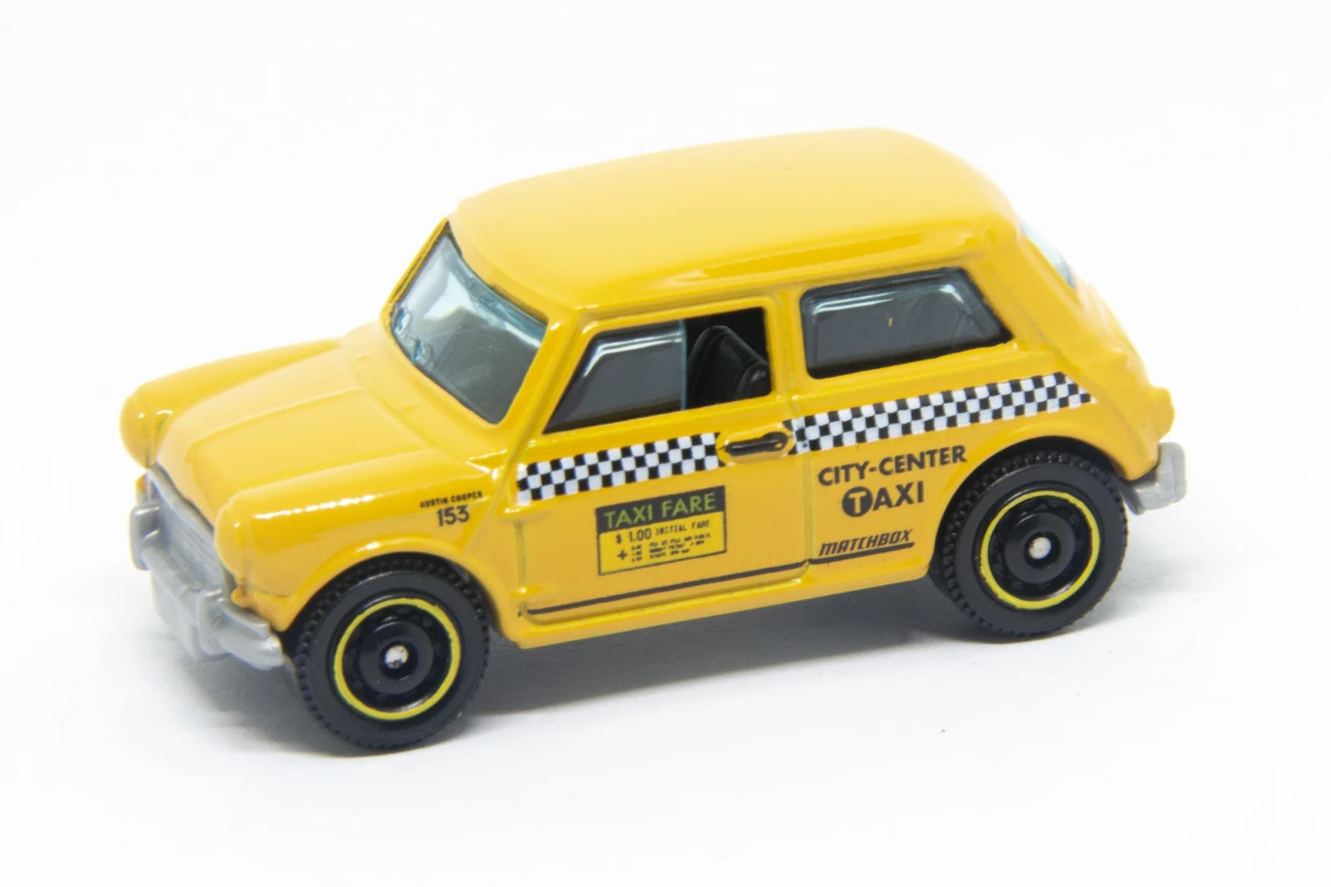 Hot Wheels 64 Austin Mini Cooper