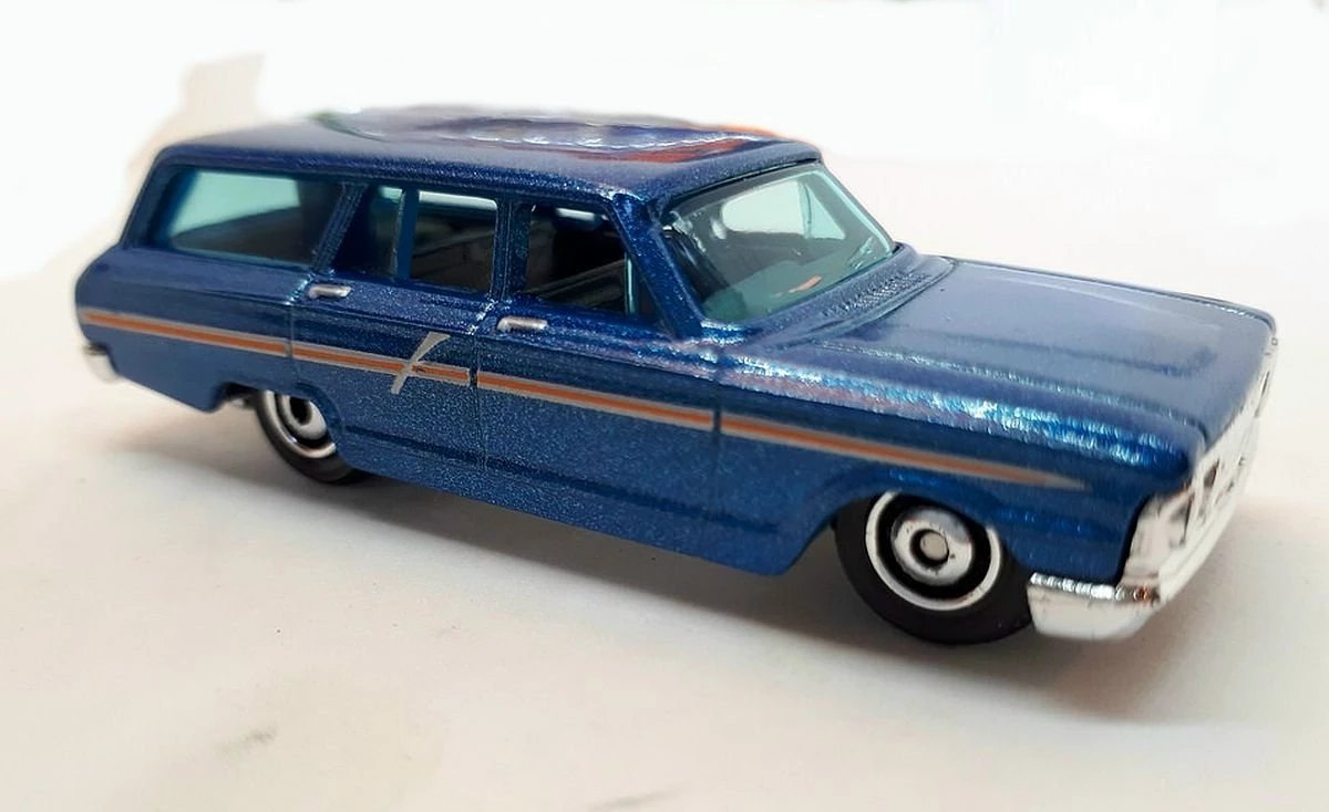 Hot Wheels 64 Ford Fairlane Wagon
