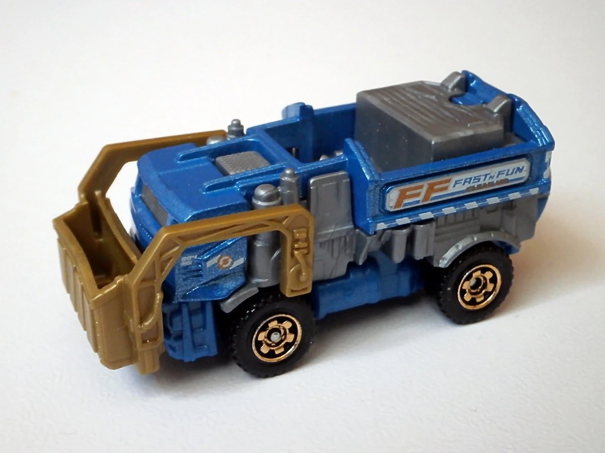 Hot Wheels Garbage Gulper