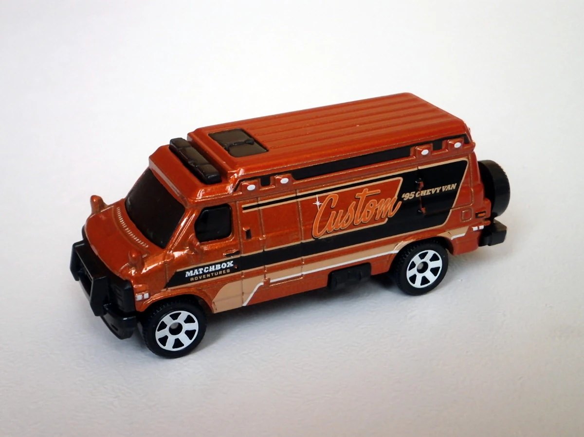 Hot Wheels 95 Custom Chevy Van