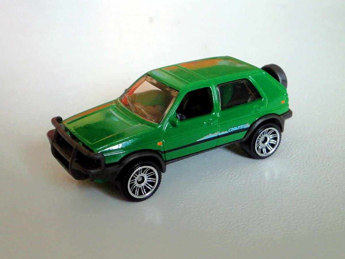 Hot Wheels 90 Volkswagen Golf Country