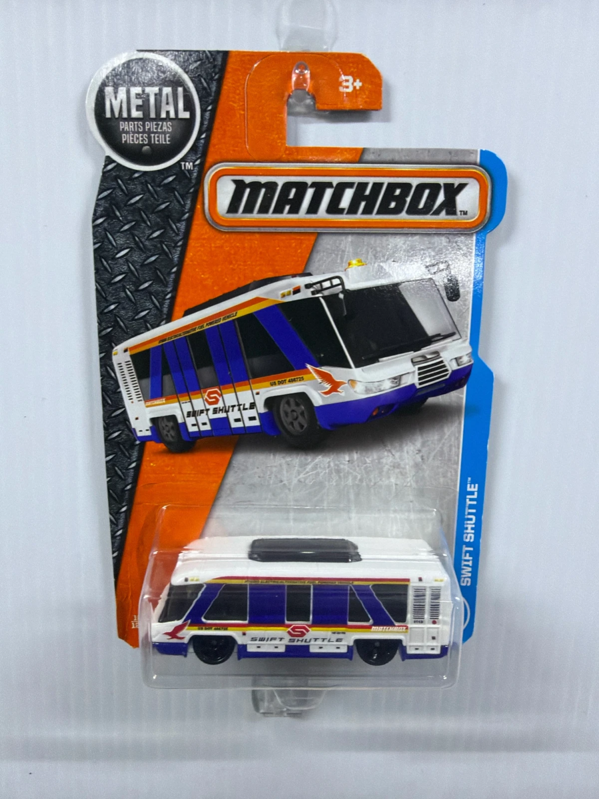 2017 Swift Shuttle White: Long Card: Image 2