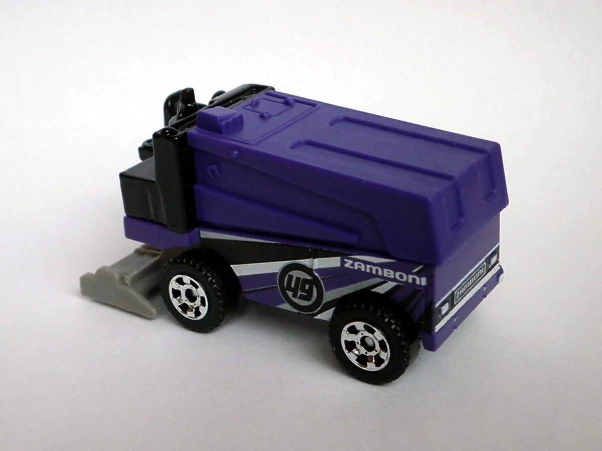 Hot Wheels Zamboni Ice Resurfacing Machine