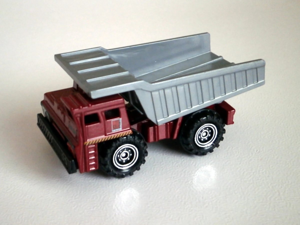 Hot Wheels MBX Turf Hauler