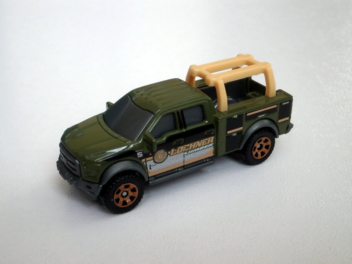 Hot Wheels 15 Ford F-150 Contractor Truck