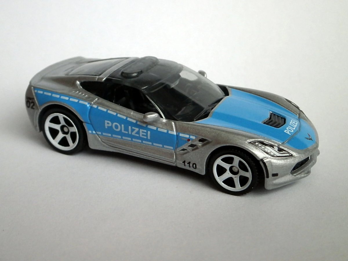 Hot Wheels 15 Corvette Stingray